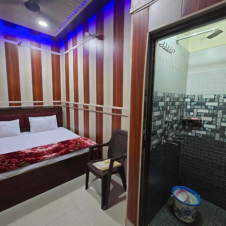 Ramlala Paying Guest House Stay Just 100M From Saryu Ghat, Ayodhya Eksteriør bilde