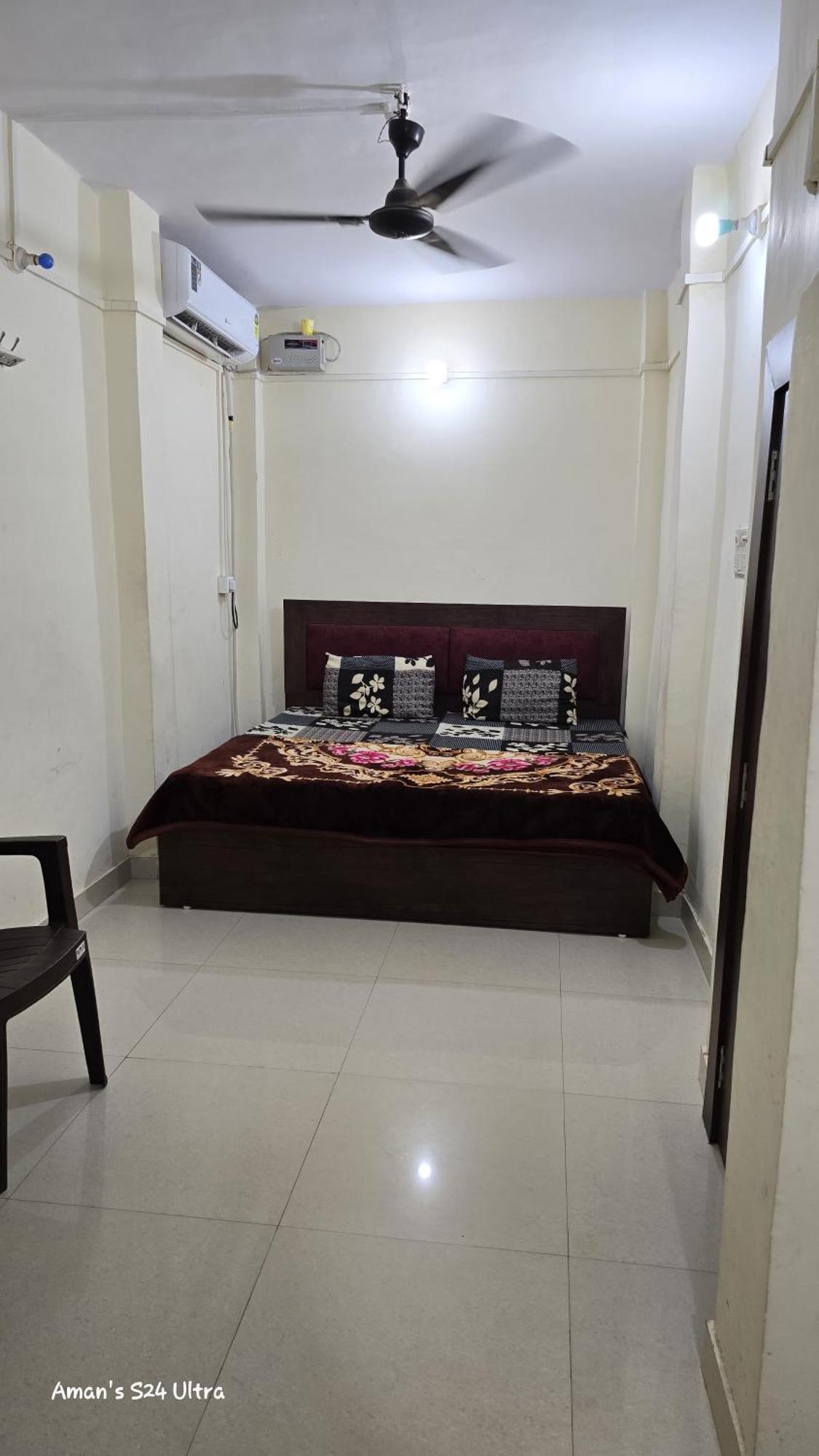 Ramlala Paying Guest House Stay Just 100M From Saryu Ghat, Ayodhya Eksteriør bilde