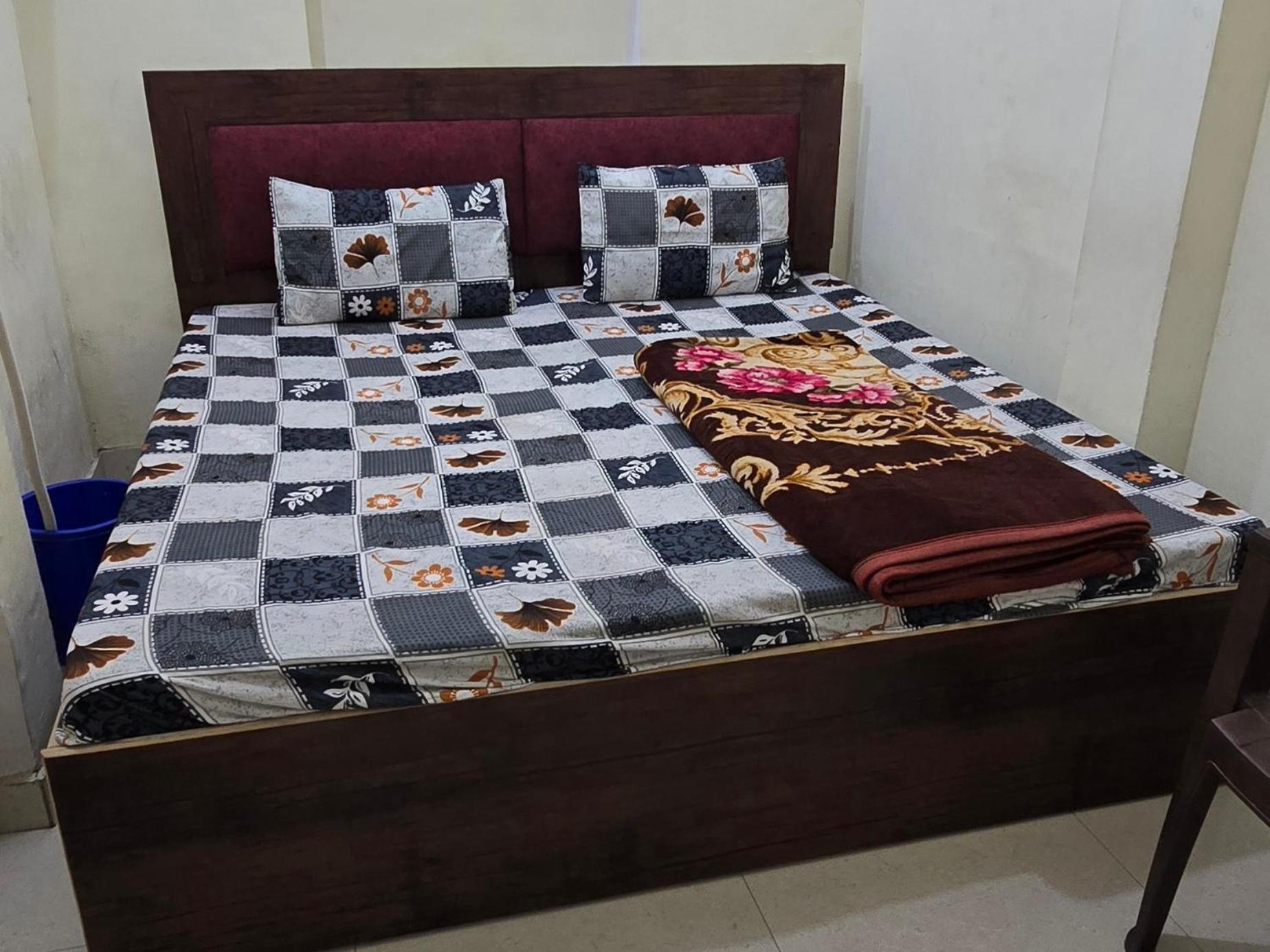 Ramlala Paying Guest House Stay Just 100M From Saryu Ghat, Ayodhya Eksteriør bilde